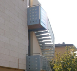 Realizzazione parapetti e balconi